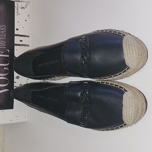 Karl Lagerfeld Paris Moxy slip on espadrilles sz7/ 37.5 black with black chain